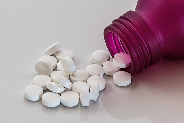 pills-384846_1280.jpg